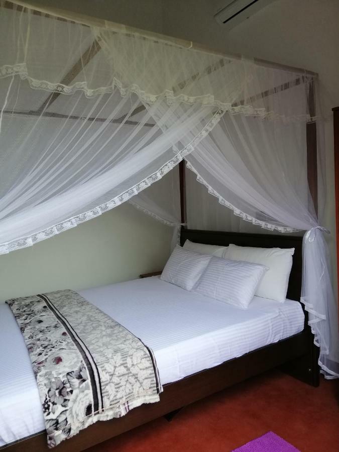 Top Mount Villa Хиккадува Экстерьер фото